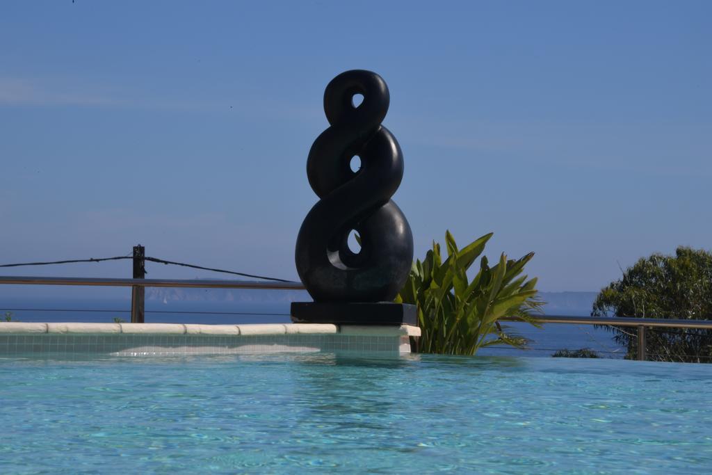 Le Rayol-Canadel-sur-Mer Les Lauriers Rosesアパートホテル エクステリア 写真