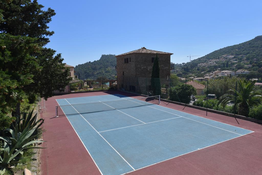 Le Rayol-Canadel-sur-Mer Les Lauriers Rosesアパートホテル エクステリア 写真