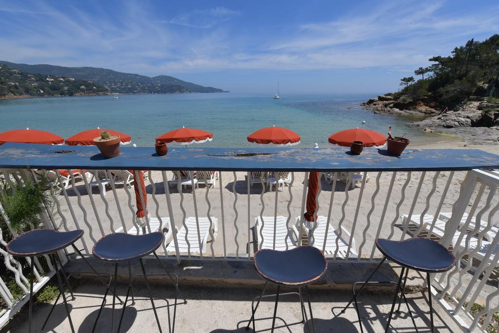 Le Rayol-Canadel-sur-Mer Les Lauriers Rosesアパートホテル エクステリア 写真