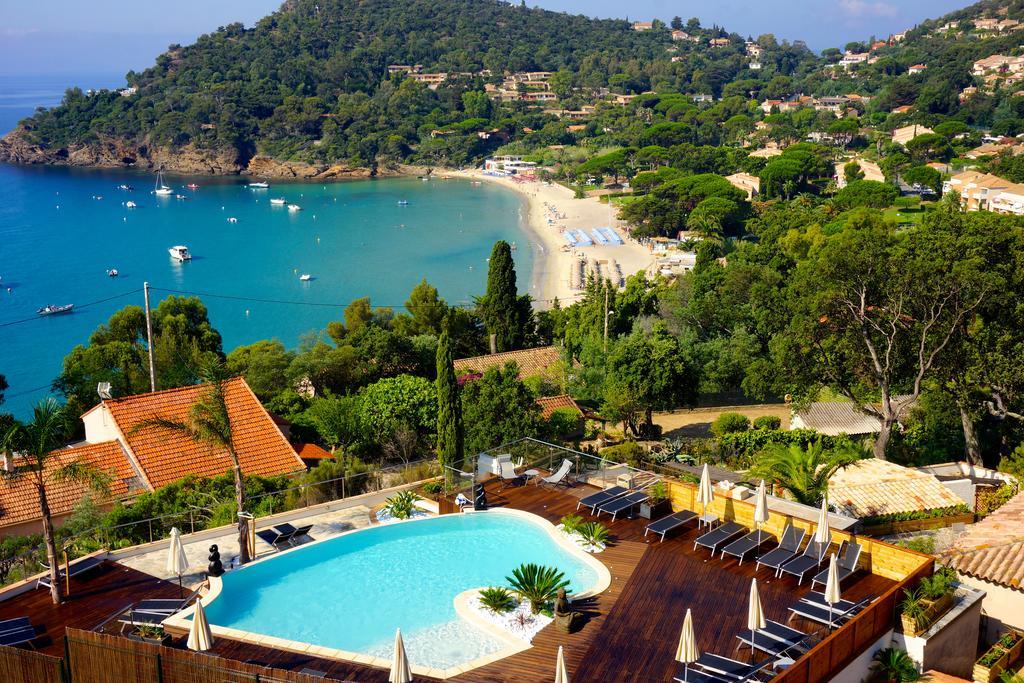 Le Rayol-Canadel-sur-Mer Les Lauriers Rosesアパートホテル エクステリア 写真